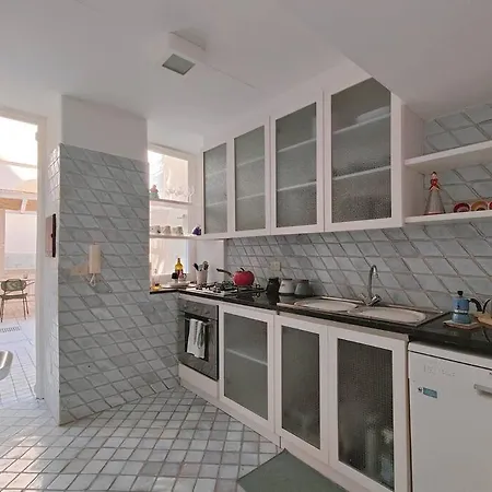 Holiday home Dolce House Stunning Views By The Sea *