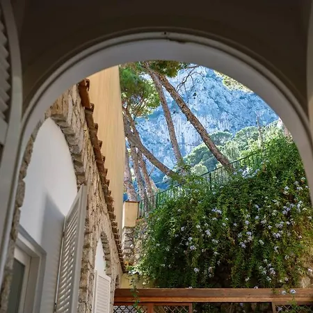 Dolce House Stunning Views By The Sea Feriehus Capri